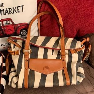Dooney & Bourke Giraffe print Smith Bag
